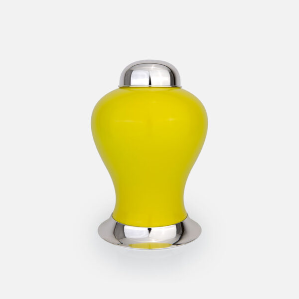 Pote em prata com porcelana portuguesa colorida amarelo da Leitão & Irmão