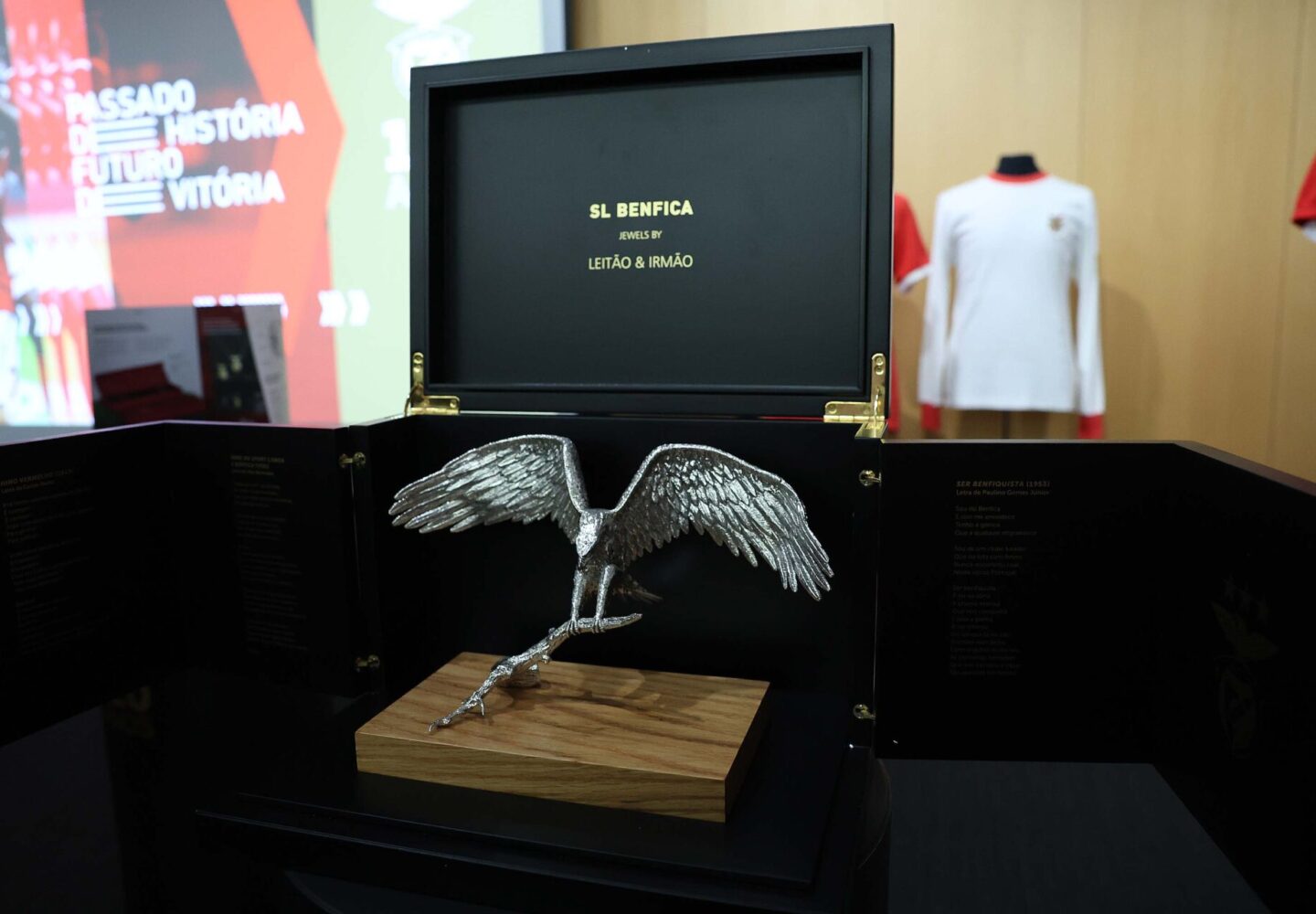 Águia Vitória em Prata - peça oficial dos 120 anos Sport Lisboa e Benfica x Leitão & Irmão