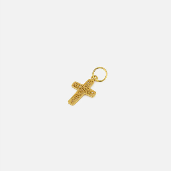 Pendente cruz de filigrana em ouro da Leitão & Irmão.